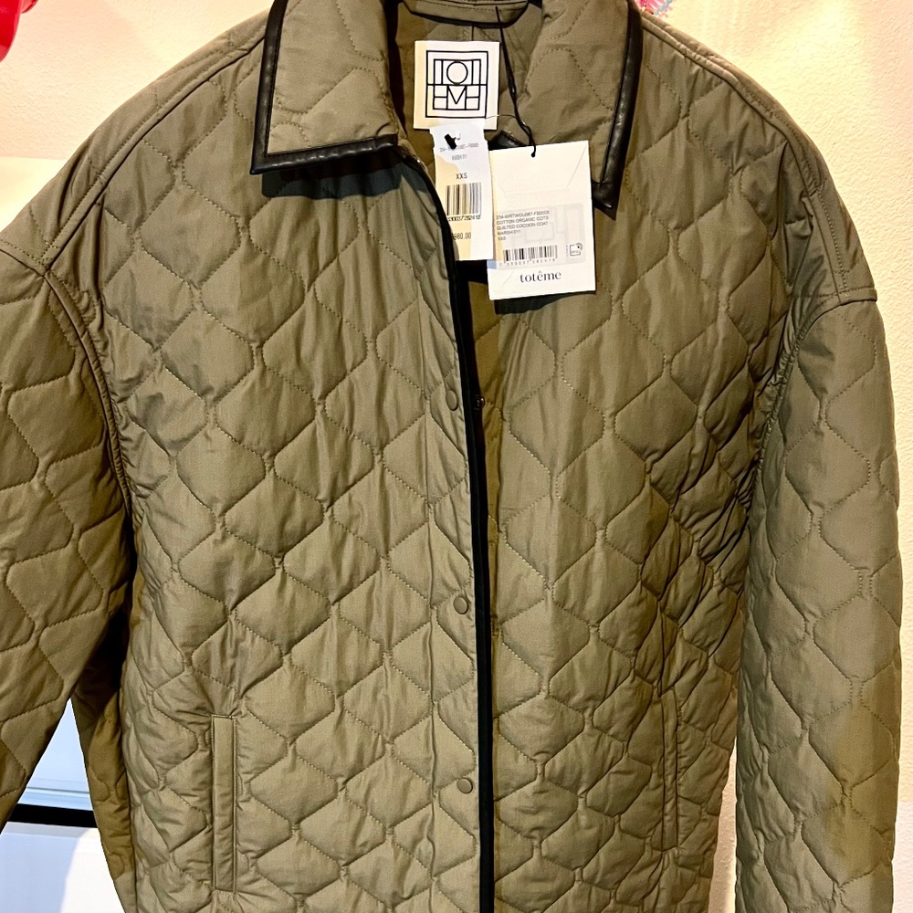 TOTEME QUILTED COCOON COAT